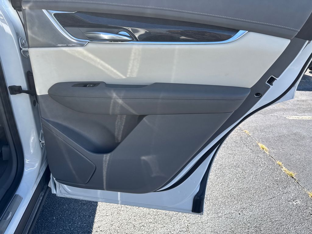 2023 Cadillac XT6 Premium Luxury photo 16