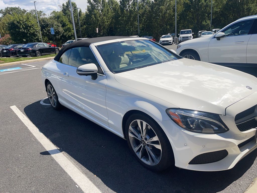 2018 Mercedes Benz C 300 photo 2