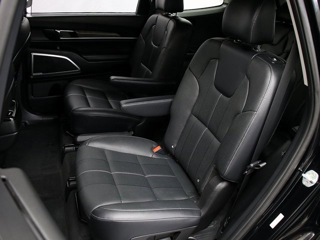 2022 Kia Telluride EX photo 7