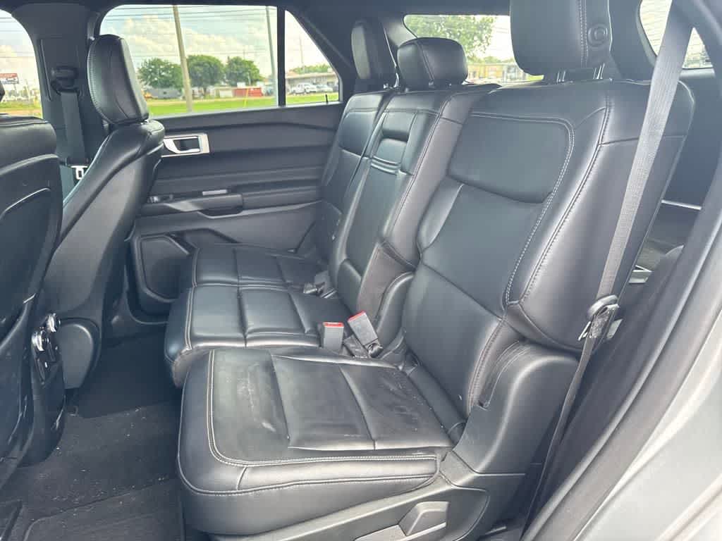 2020 Ford Explorer XLT photo 25