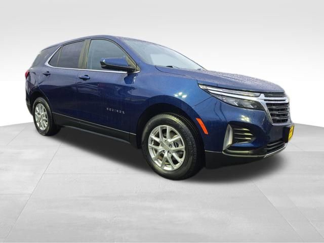 2022 Chevrolet Equinox LT's photo
