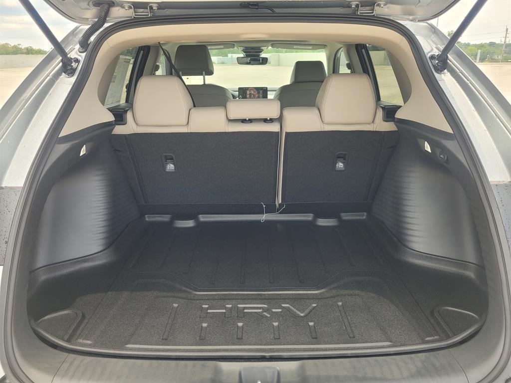 2026 Honda HR-V EX-L photo 13