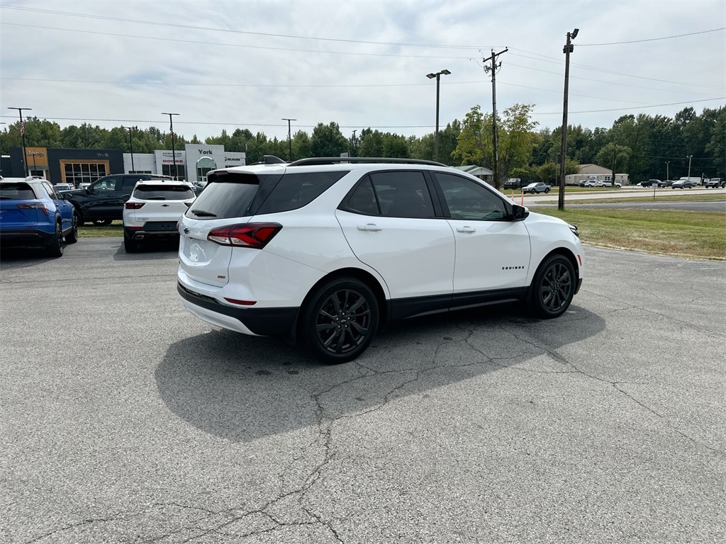2022 Chevrolet Equinox RS photo 17