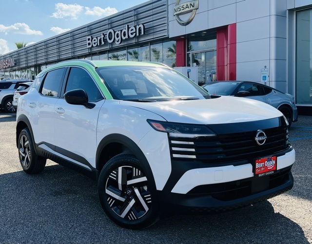 2026 Nissan KICKS SV's photo