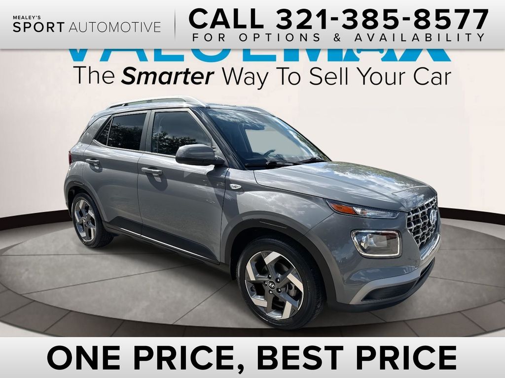 2022 Hyundai Venue SEL's photo