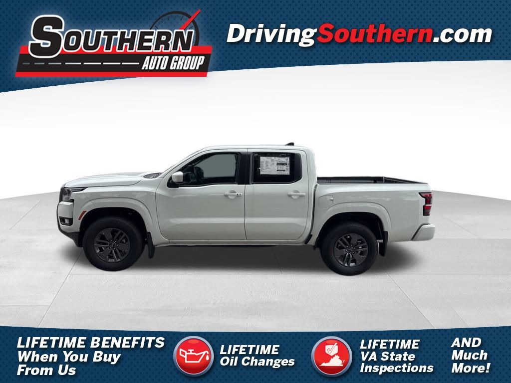 2025 Nissan Frontier SV's photo