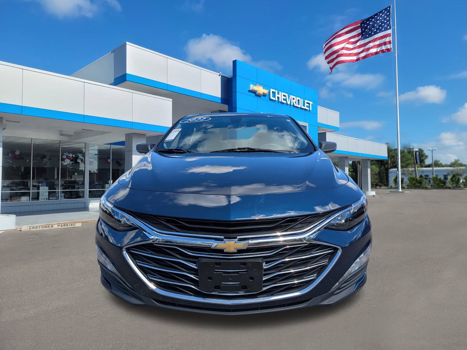 2022 Chevrolet Malibu 1LT photo 2