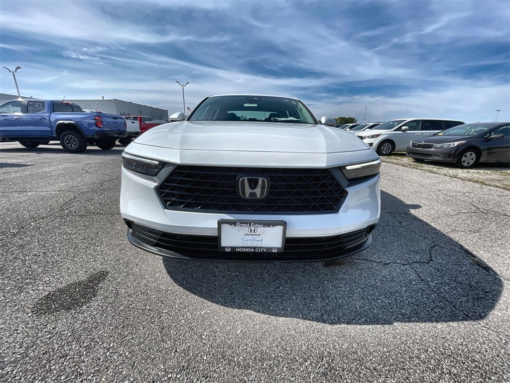 2023 Honda Accord LX photo 3