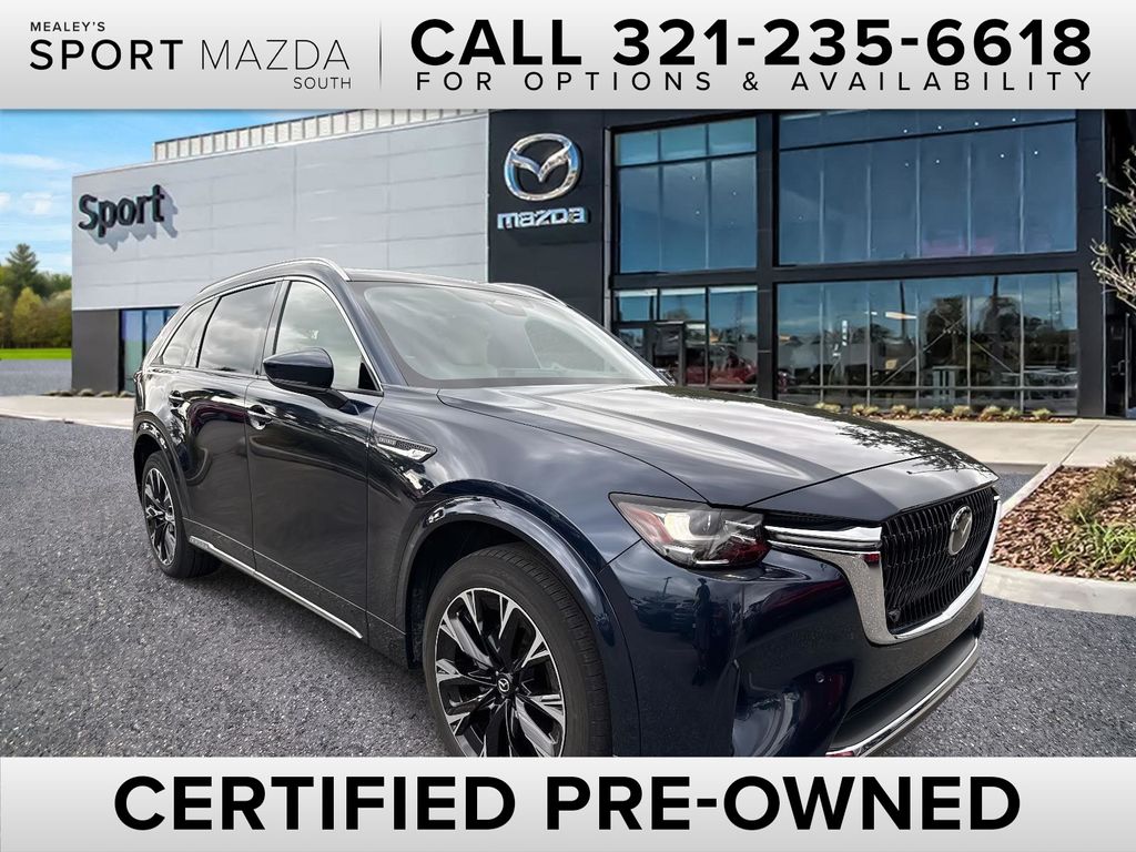 2025 Mazda CX-90 Premium Package's photo