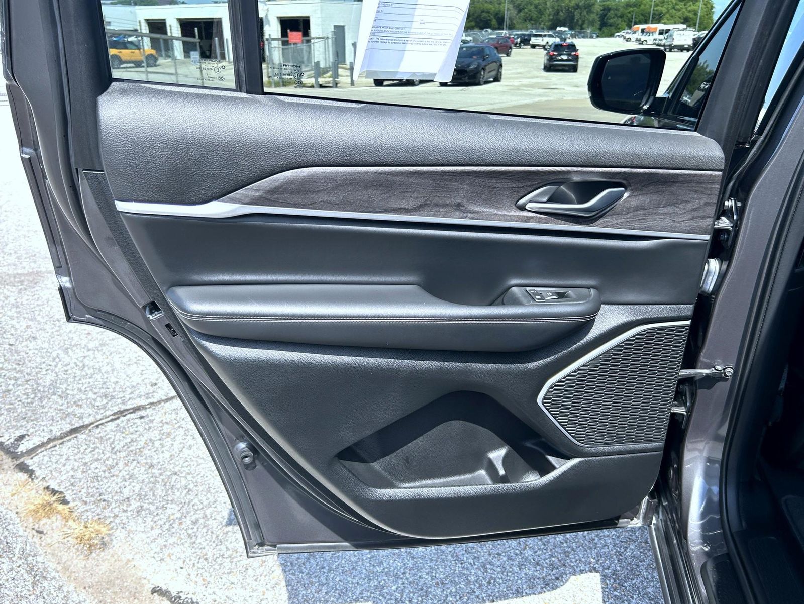 2021 Jeep Grand Cherokee Limited photo 15