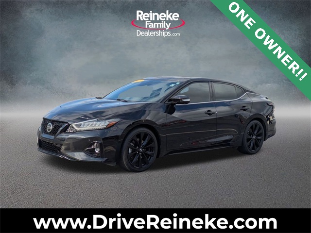 Used 2022 Black Nissan SR image 1