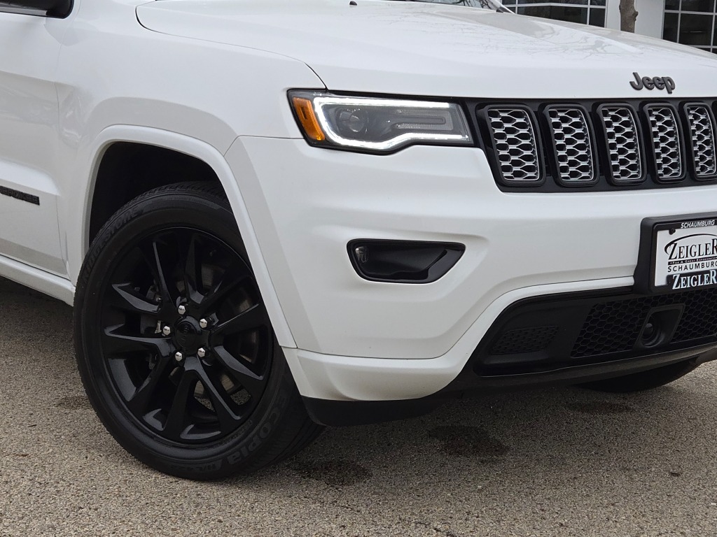 2022 Jeep Cherokee Laredo X photo 3