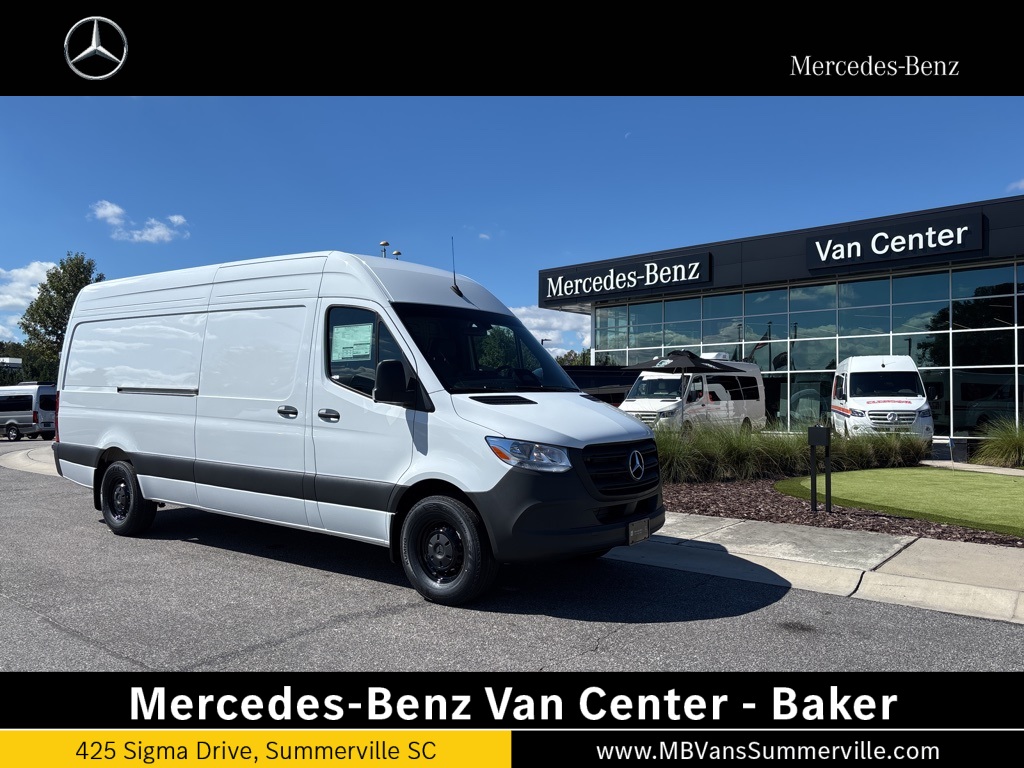 2026 Mercedes-Benz Sprinter Cargo Van Base's photo