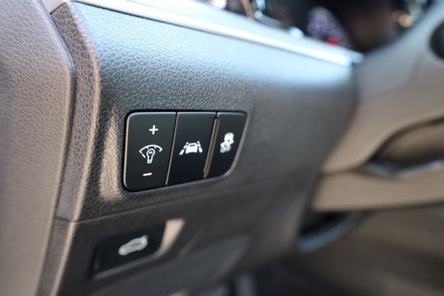 2023 Kia K5 GT-Line photo 14