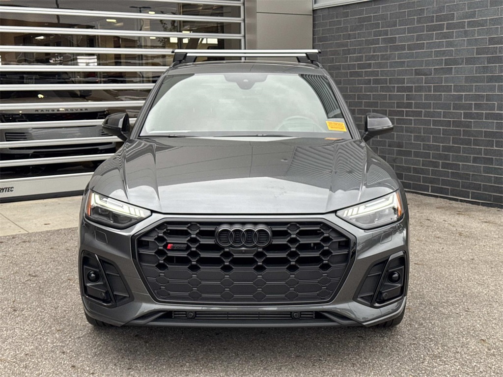 2024 Audi SQ5 Prestige photo 2