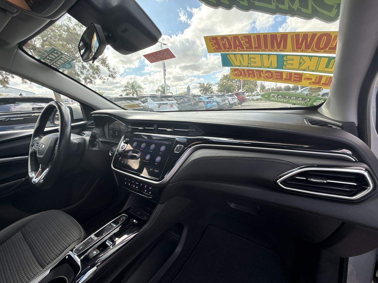 2022 Chevrolet Bolt EUV photo 17