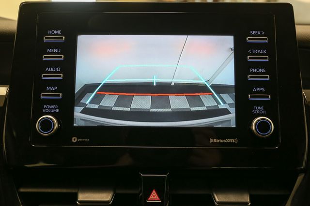 2022 Toyota Camry SE photo 25