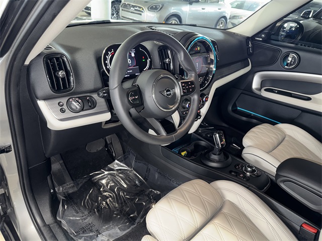 2024 Mini Cooper Signature photo 15
