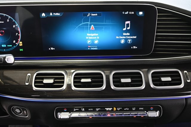 2020 Mercedes Benz GLS 450 4MATIC photo 4