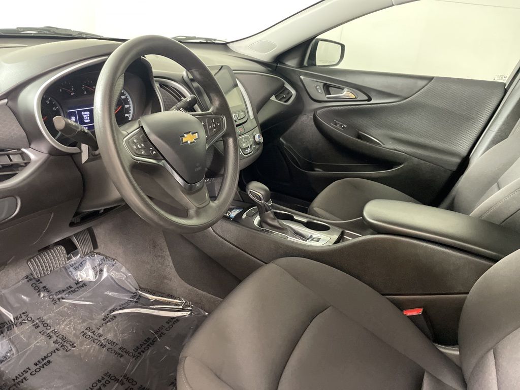 2023 Chevrolet Malibu LS photo 22