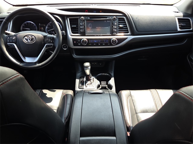 2019 Toyota Highlander SE photo 9