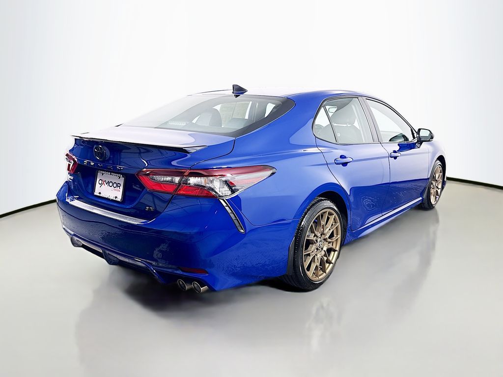 2023 Toyota Camry SE Nightshade Edition photo 5
