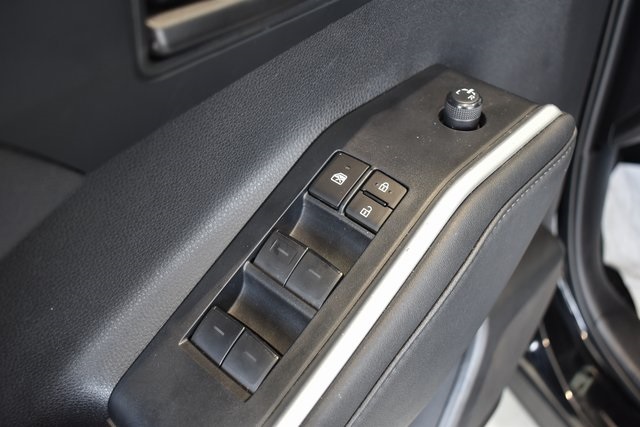 2024 Toyota Highlander LE photo 15