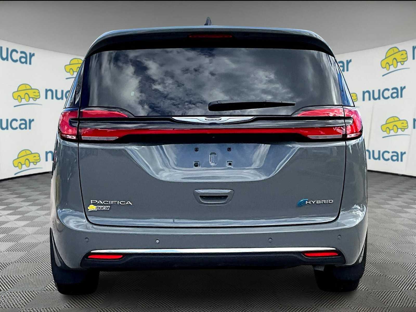 2023 Chrysler Pacifica Hybrid Limited photo 5