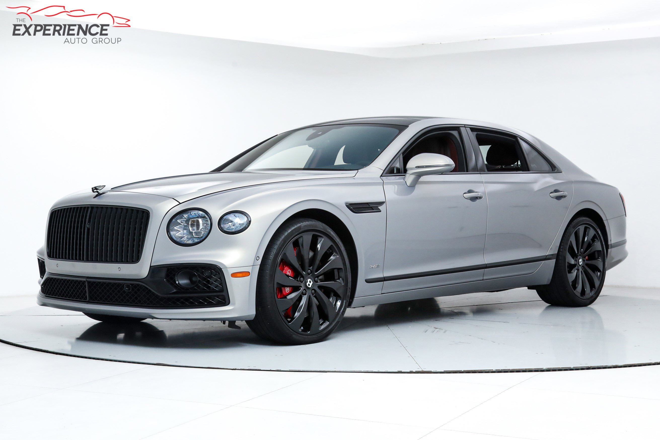 2022 Bentley Flying Spur's photo
