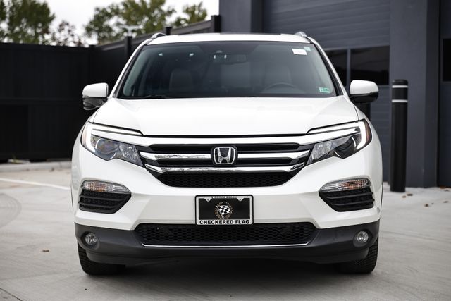 2016 Honda Pilot Touring photo 11