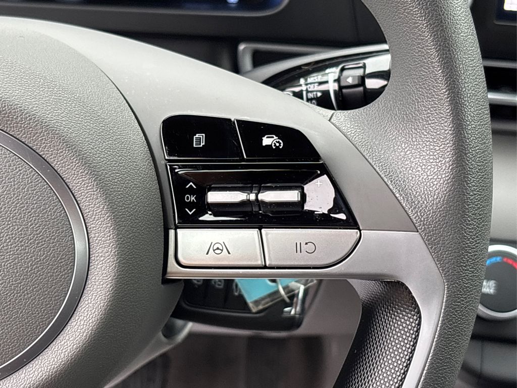 2025 Hyundai Elantra SE photo 19