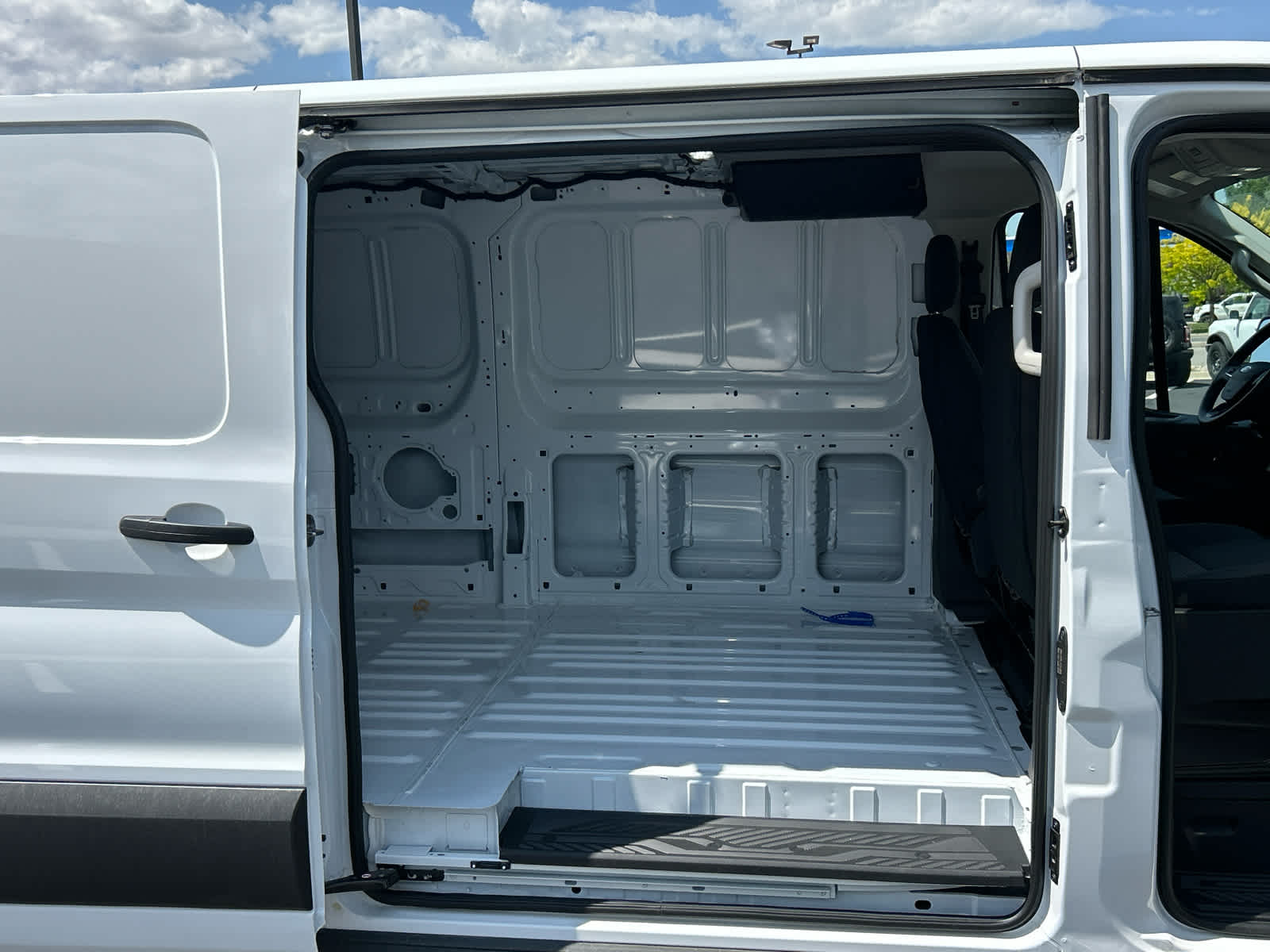 2025 Ford Transit Van Base - Photo 18