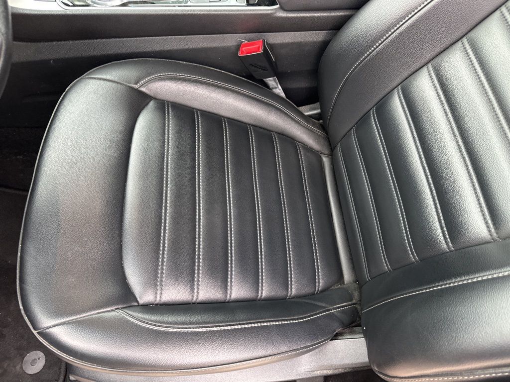 2020 Ford Edge SEL photo 4