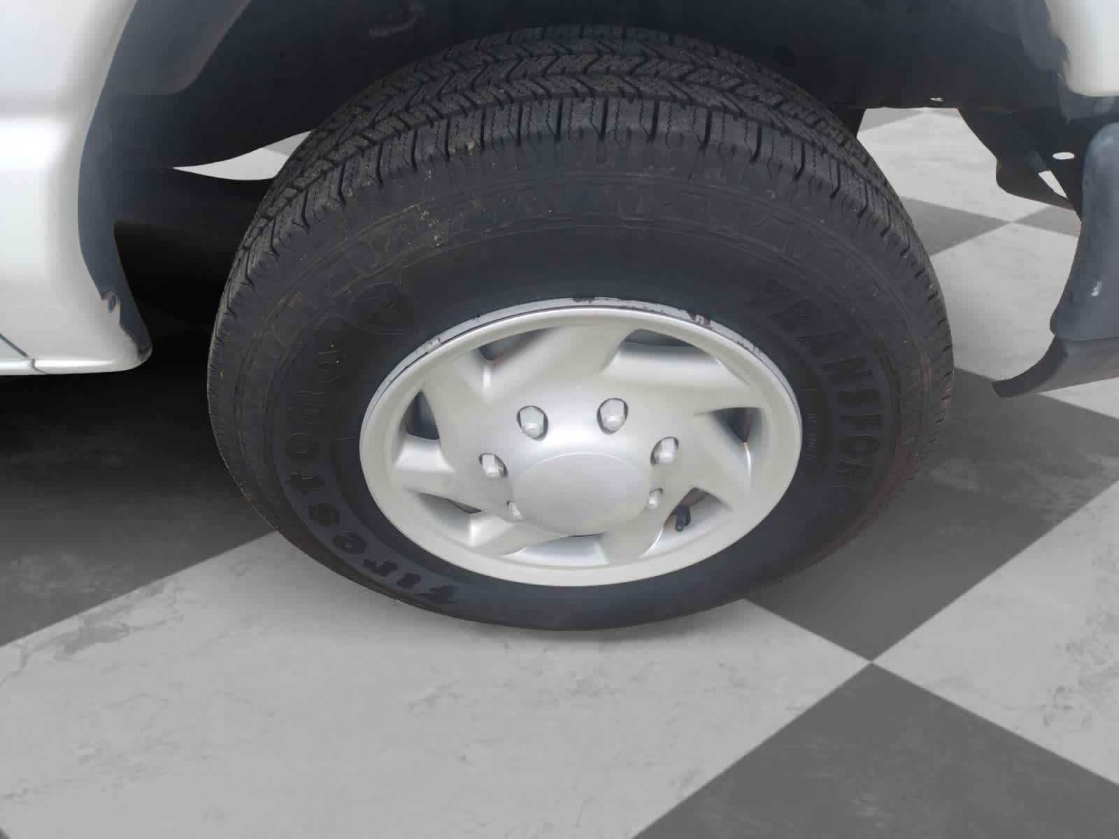 2014 Ford E-150 photo 8
