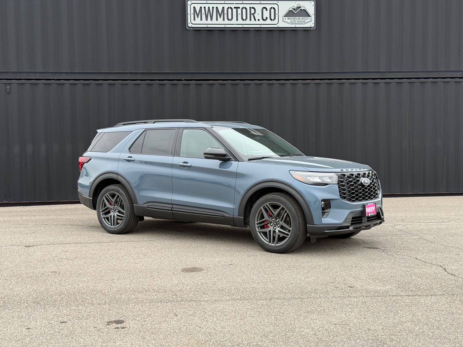 2026 Ford Explorer ST's photo