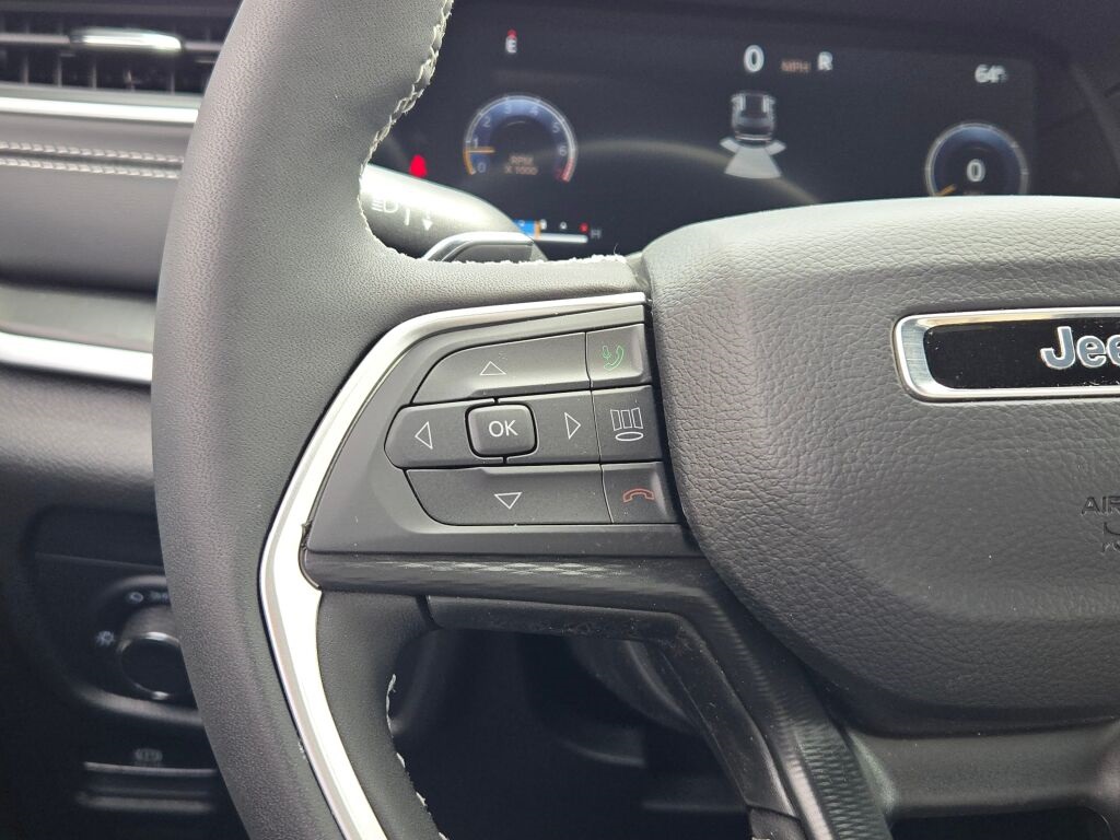 2025 Jeep Grand Cherokee Altitude X photo 29