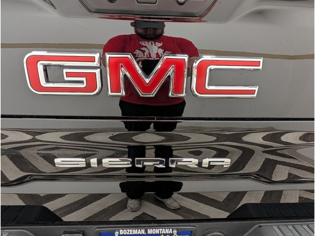 2024 Gmc Sierra 1500 AT4 photo 2