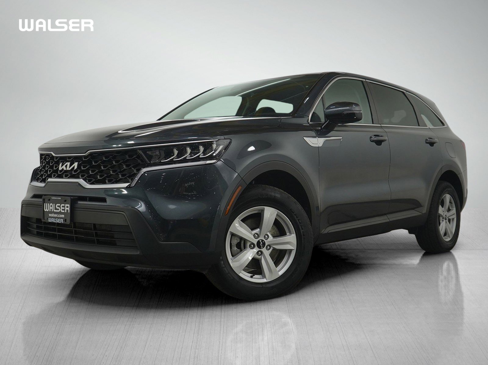 2022 Kia Sorento LX's photo