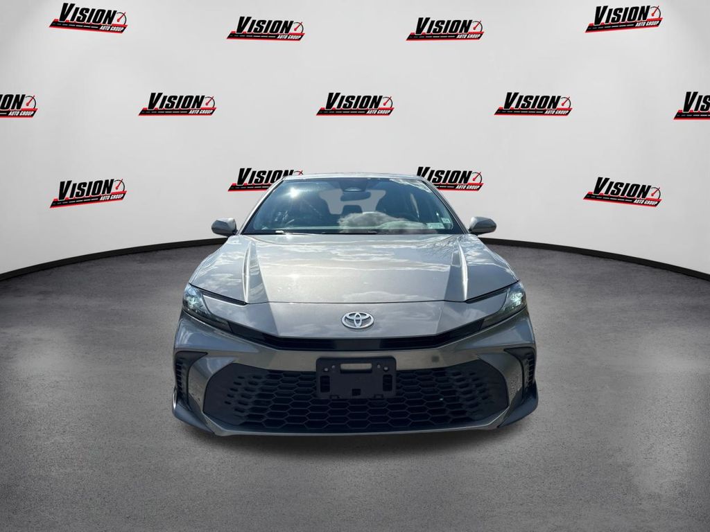 2025 Toyota Camry SE photo 2