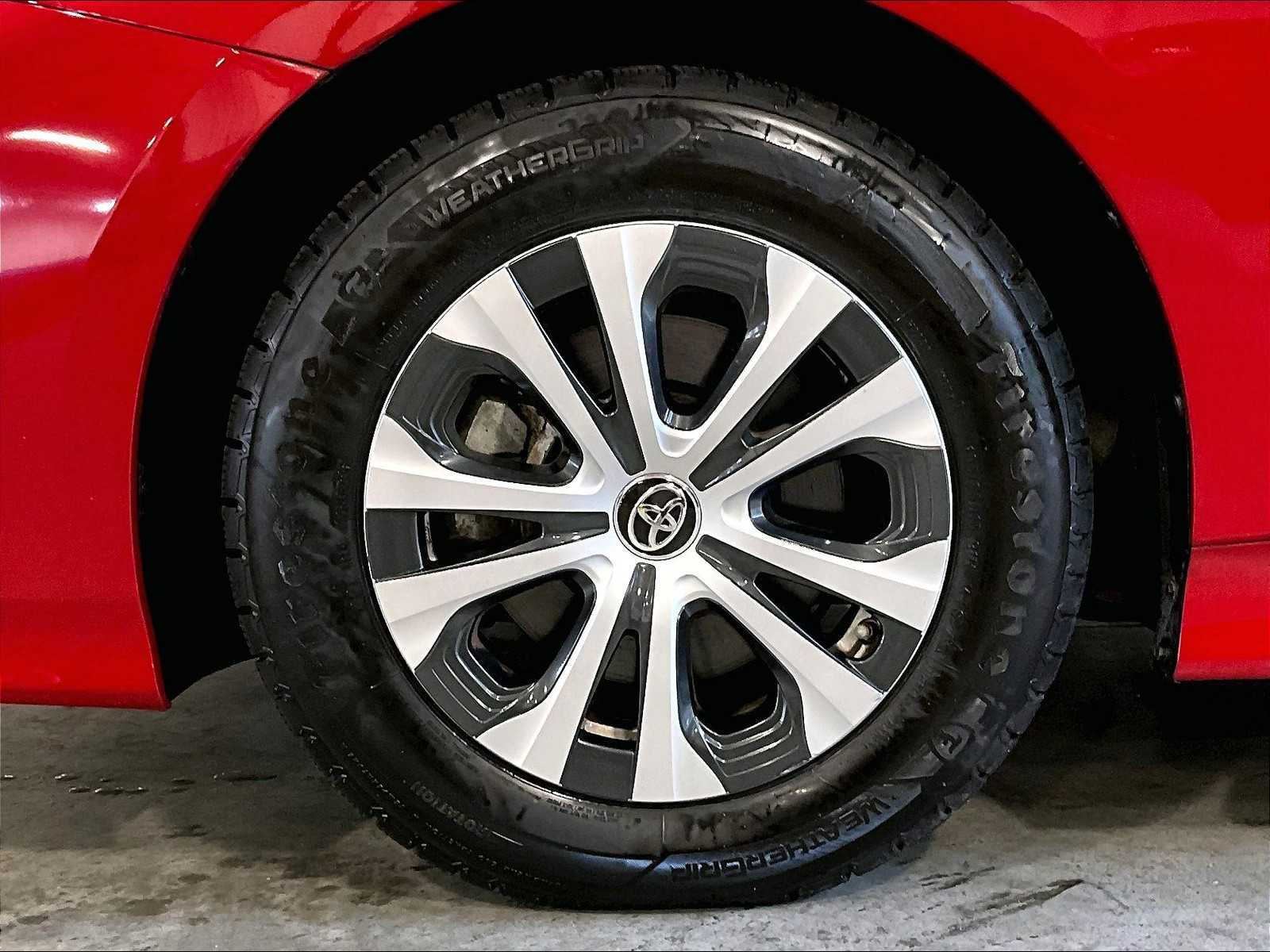 2021 Toyota Prius Prime LE photo 7