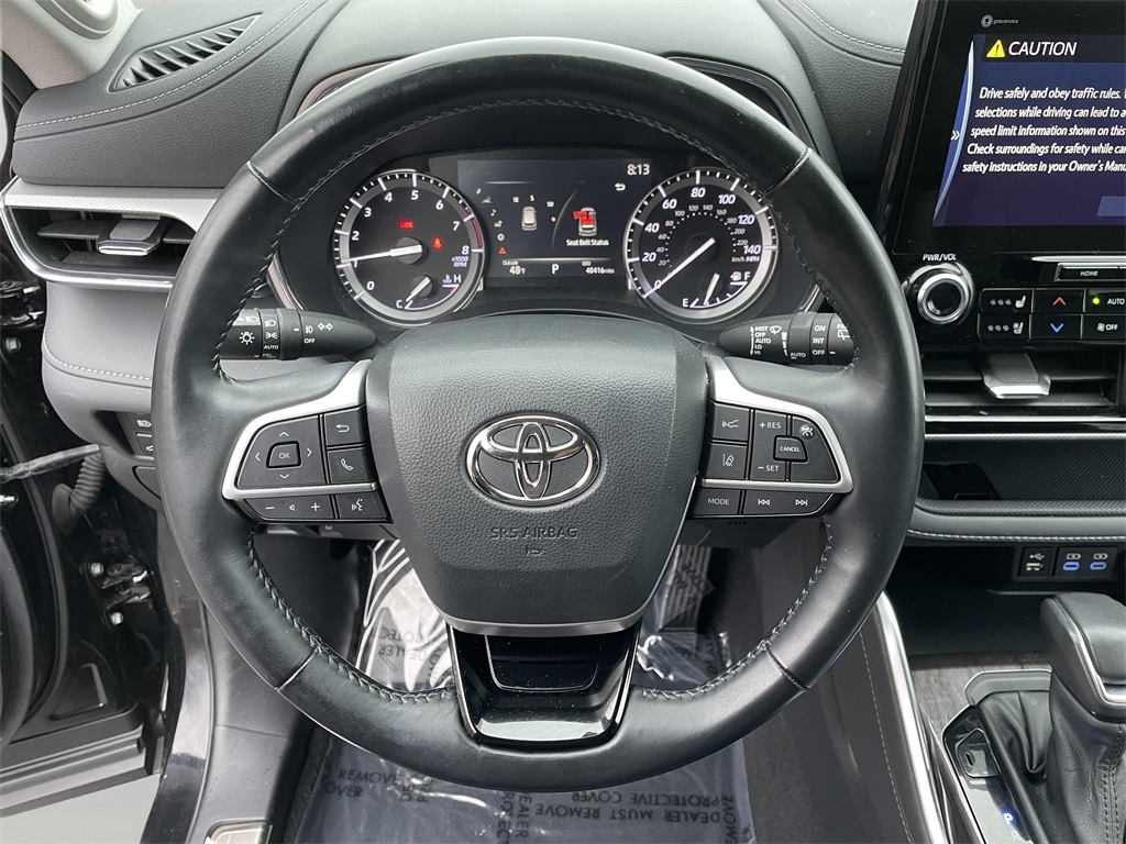 2022 Toyota Highlander Platinum photo 24