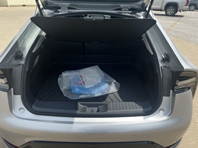 2024 Toyota Prius Prime XSE photo 28