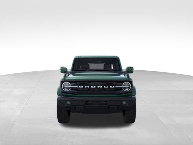 2025 Ford Bronco Outer Banks photo 6