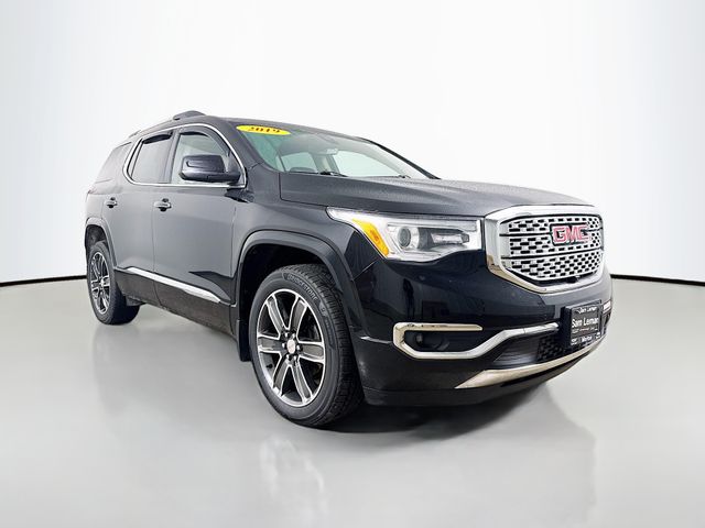 2019 GMC Acadia Denali's photo