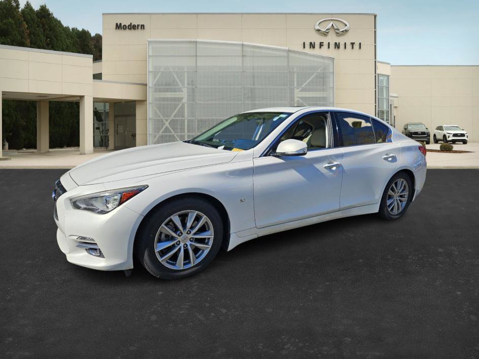 2015 INFINITI Q50 Premium