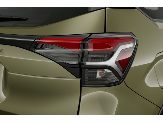 2026 Subaru Forester Premium photo 11