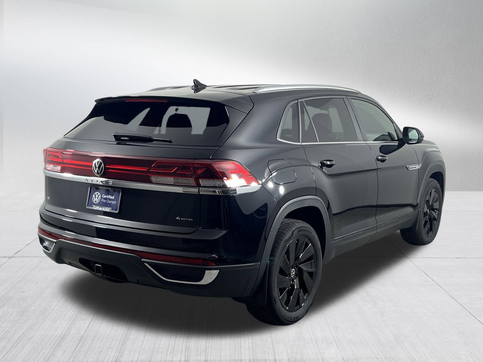 2025 Volkswagen Atlas Cross Sport SE Technology photo 4