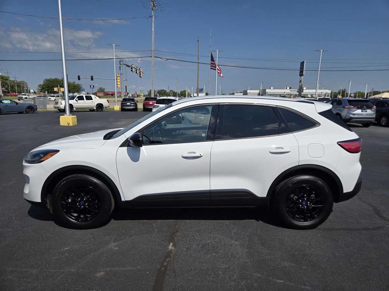 2020 Ford Escape SE Sport Hybrid photo 8