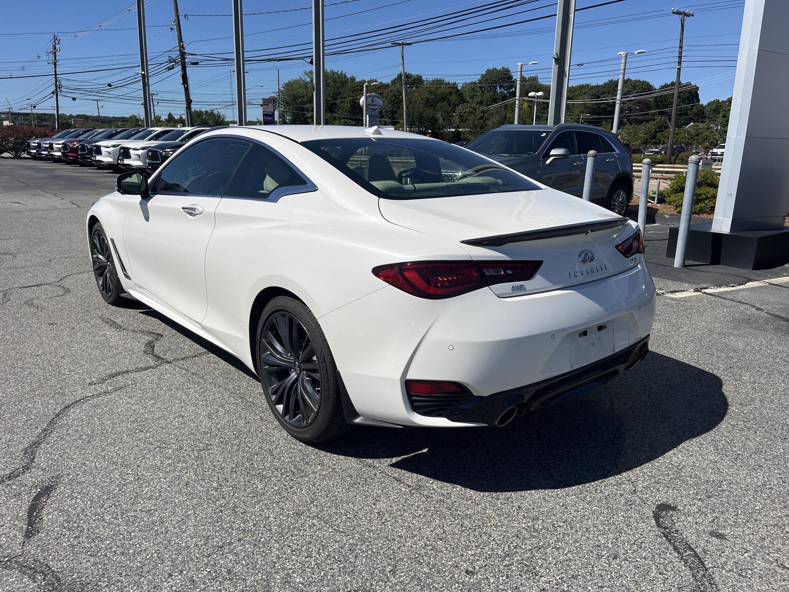 2022 Infiniti Q60 Luxe photo 5