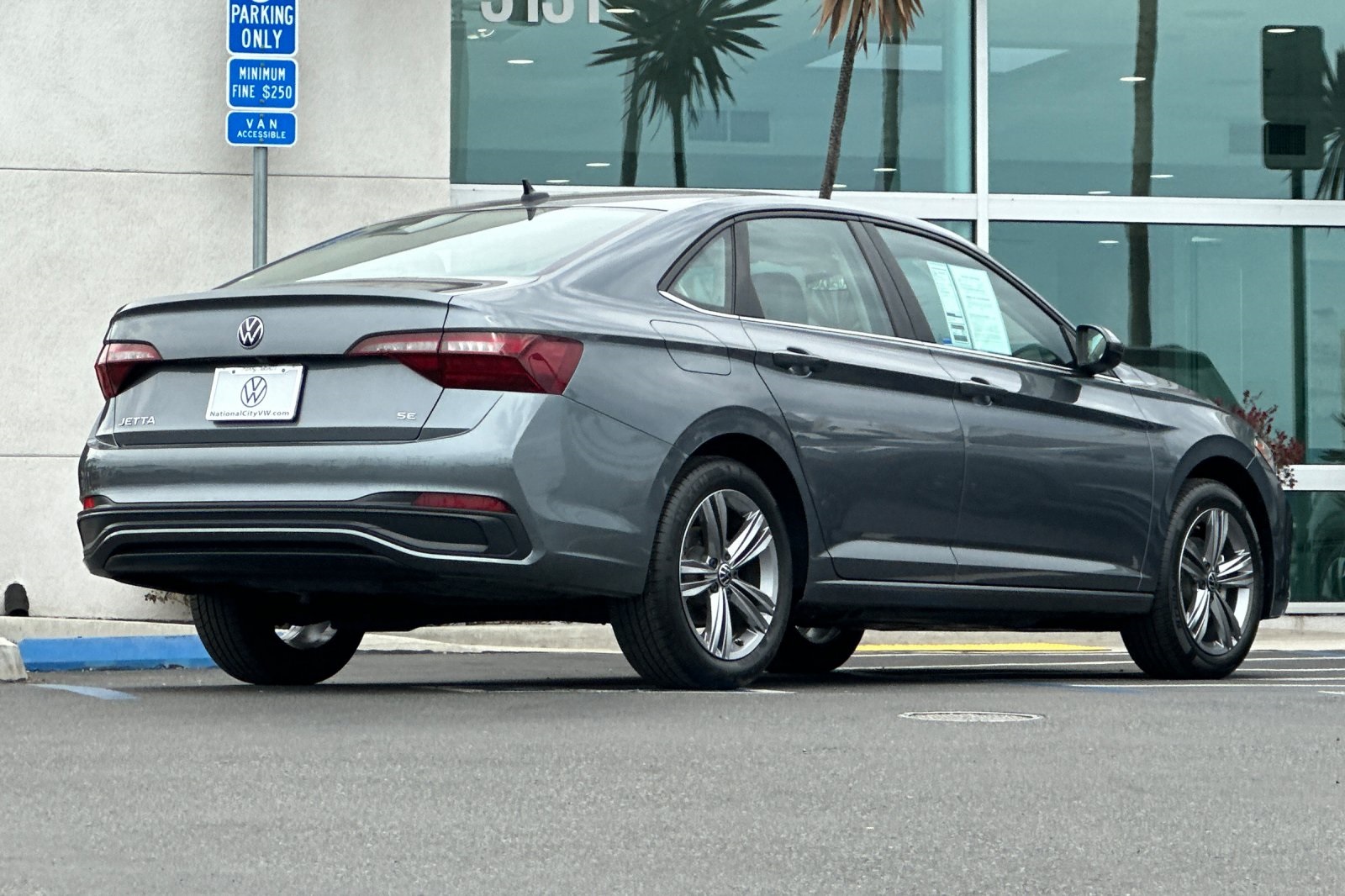 2023 Volkswagen Jetta 1.5T SE photo 4
